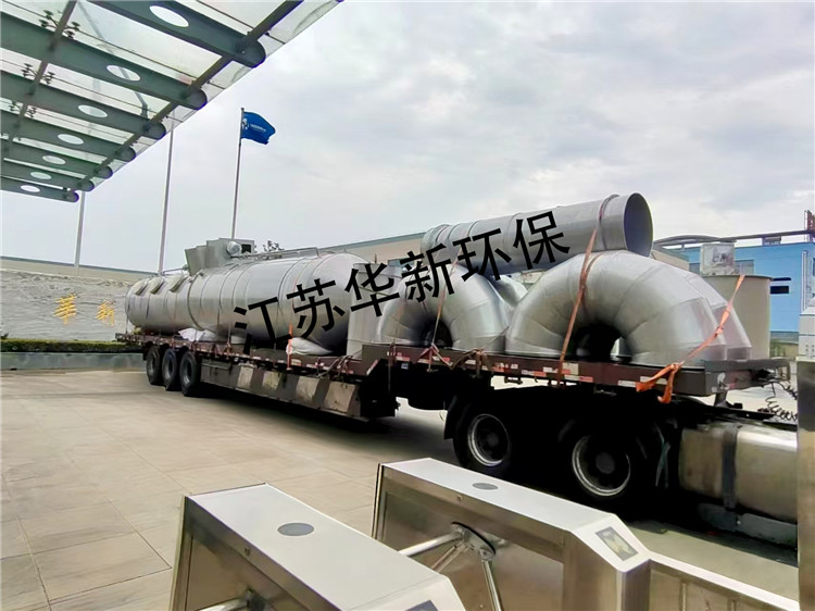 工廠裝車發貨照片